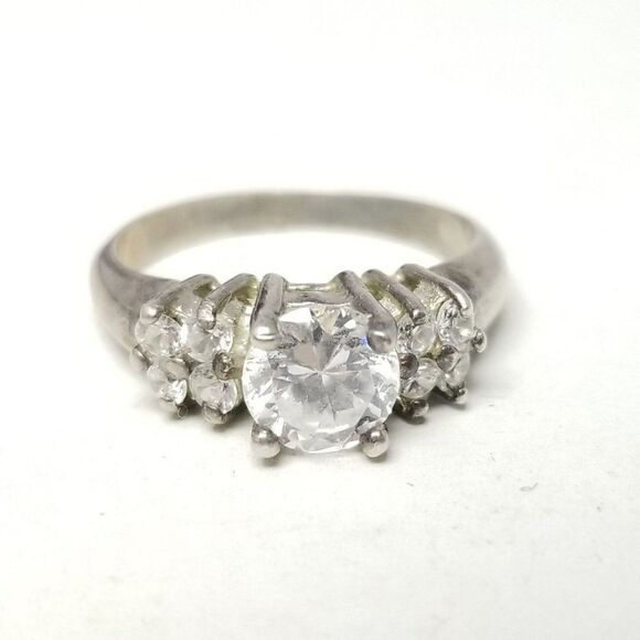 Vintage Sterling Silver Sparkly Rhinestone Cluster Ring, Size 7 Band, Estate - Picture 10 of 10